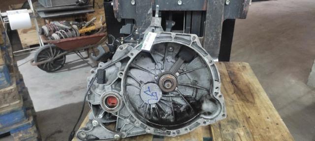 Mechaniczna skrzynia biegów w komplecie 2S4R7002PA FORD