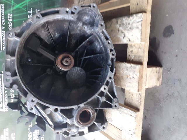 Mechaniczna skrzynia biegów w komplecie 2S4R7002PA FORD