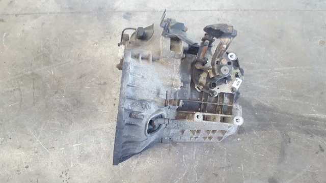 Mechaniczna skrzynia biegów w komplecie 2S4R7002PA FORD