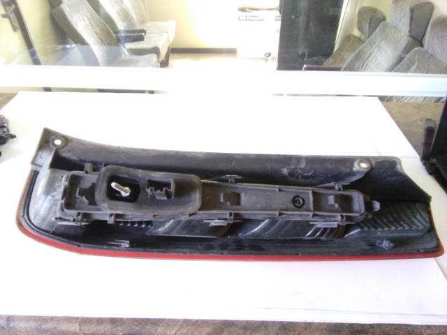 Lampa zespolona tylna lewa 2S5113A603B FORD