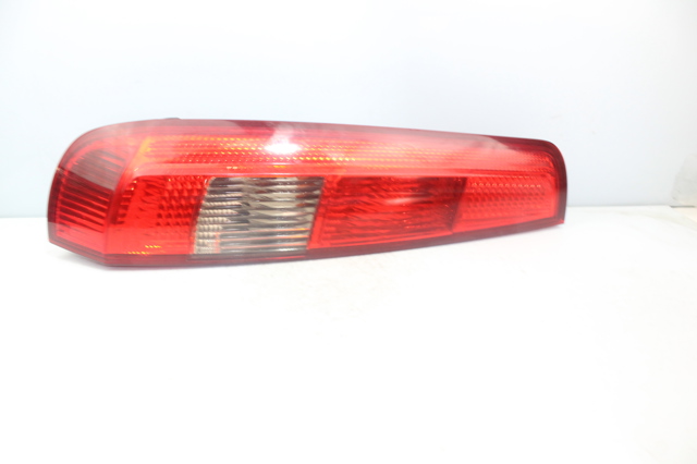 Lampa zespolona tylna lewa 2S5113A603B FORD