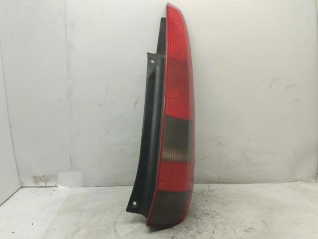 Gniazdo lampy zespolonej tylnej 2S6113N004 FORD