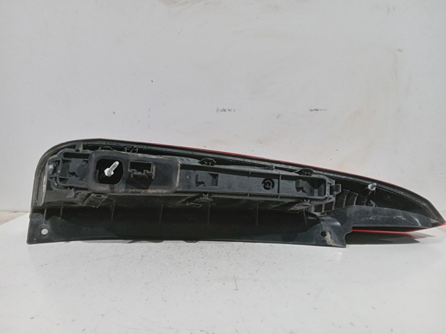 Gniazdo lampy zespolonej tylnej 2S6113N004 FORD