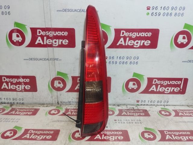 Gniazdo lampy zespolonej tylnej 2S6113N004 FORD