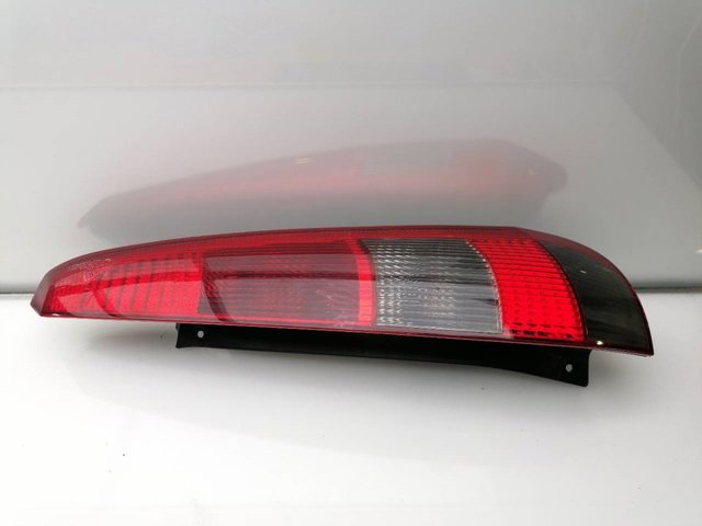 Gniazdo lampy zespolonej tylnej 2S6113N004 FORD