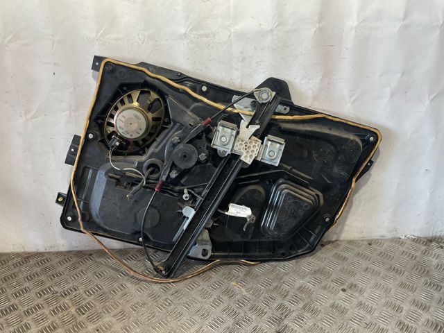 Mechanizm podnoszenia szyby drzwi przednich lewych 2S61A045H17A FORD