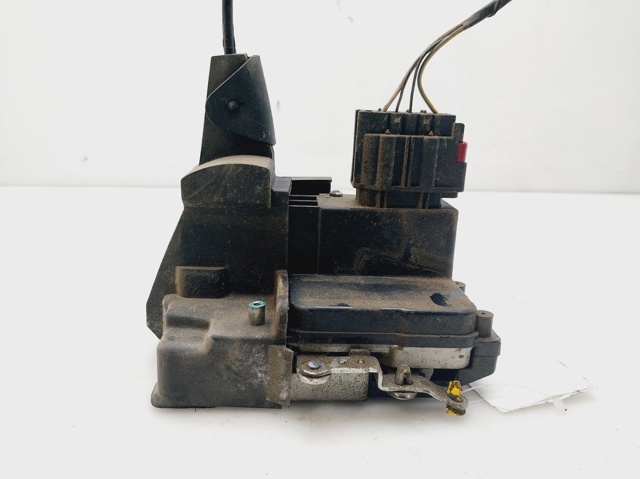 Zamek drzwi tylnych prawych 2S6AA26412BK FORD