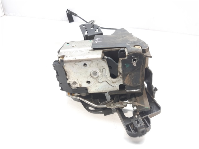Zamek drzwi tylnych prawych 2S6AA26412BK FORD