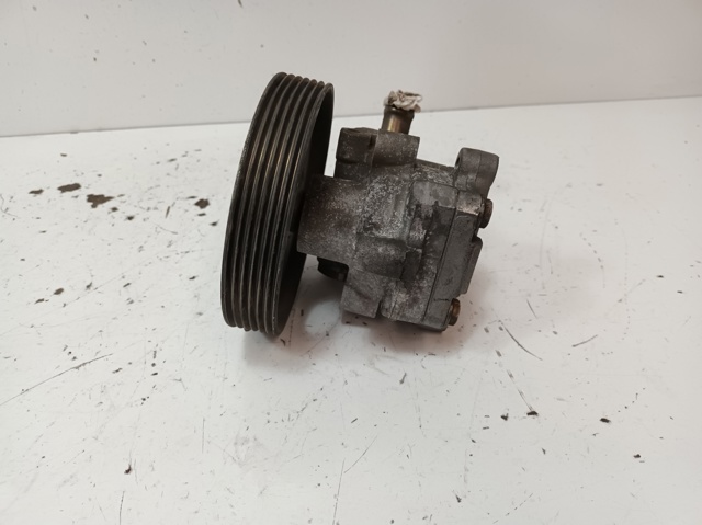 Pompa wspomagania hydraulicznego kierownicy 2S6C3A696DC FORD