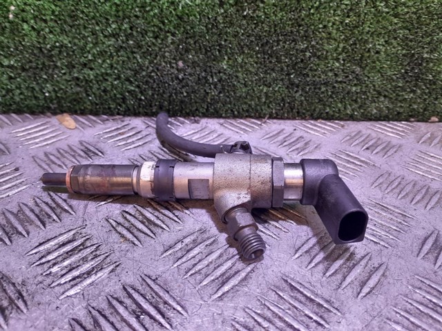 Wtryskiwacz paliwa 2S6Q9F593BE FORD