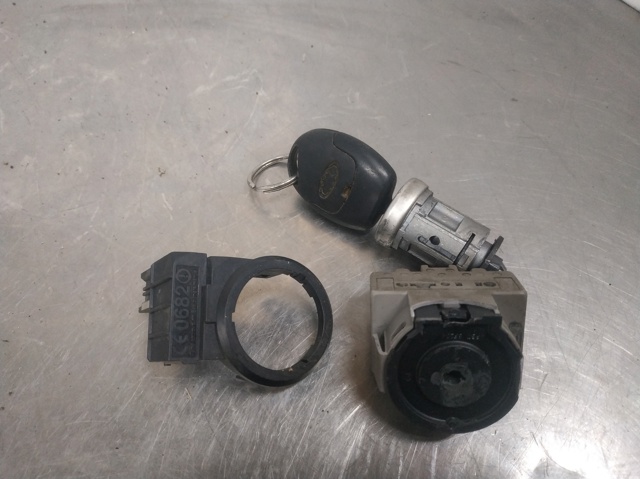 2S6T15607BC Ford