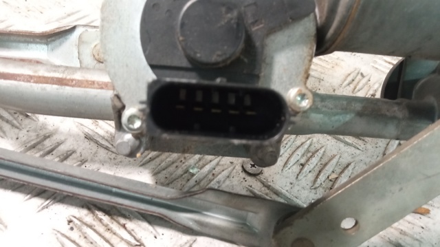 2S6T17B571AC Ford