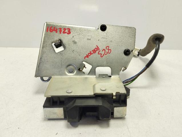 Zamek klapy bagażnika (3/5 drzwi tylnych) 2S71F43102AD FORD