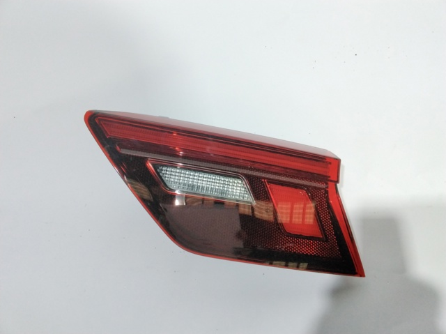Lampa zespolona tylna prawa wewnętrzna 2SA012520 VAG