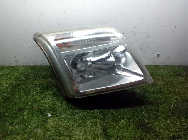 Reflektor prawy 2T1413006AE FORD