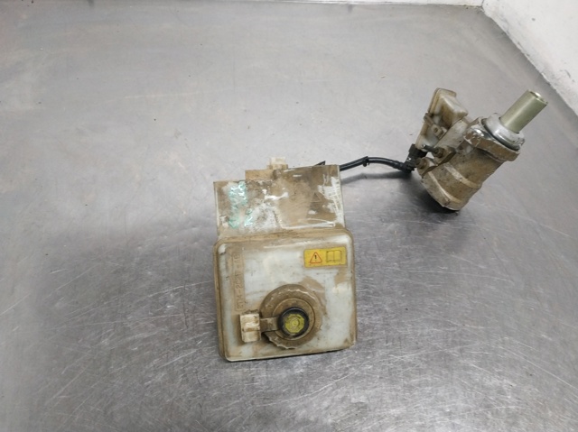 Zbiorniczek głównego cylindra hamulcowego (płynu hamulcowego) Ford Connect TC7