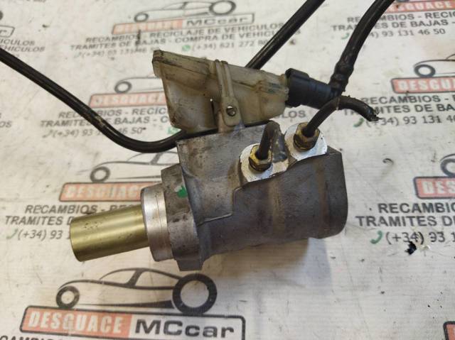 Zbiorniczek głównego cylindra hamulcowego (płynu hamulcowego) Ford Connect TC7