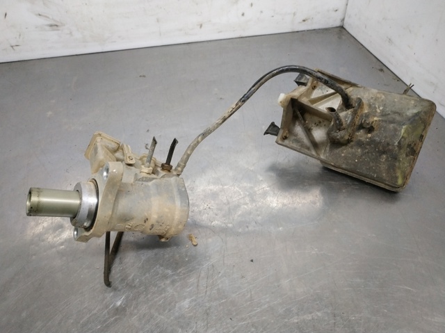 Zbiorniczek głównego cylindra hamulcowego (płynu hamulcowego) Ford Connect TC7