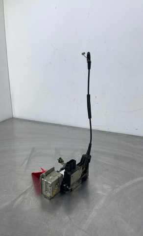 Zamek drzwi przednich prawych 2T1AV21812AE FORD