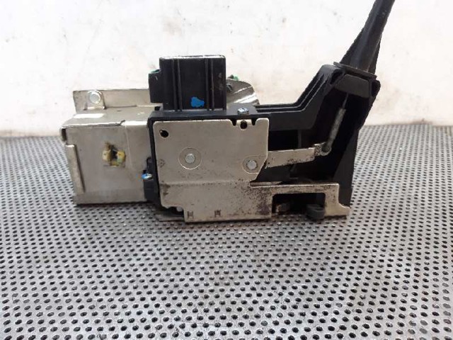 Zamek drzwi przednich prawych 2T1AV21812AF FORD