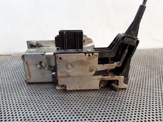 Zamek drzwi przednich prawych 2T1AV21812AF FORD