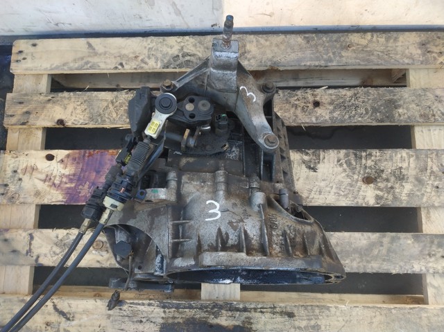Mechaniczna skrzynia biegów w komplecie 2T1R7002BC FORD