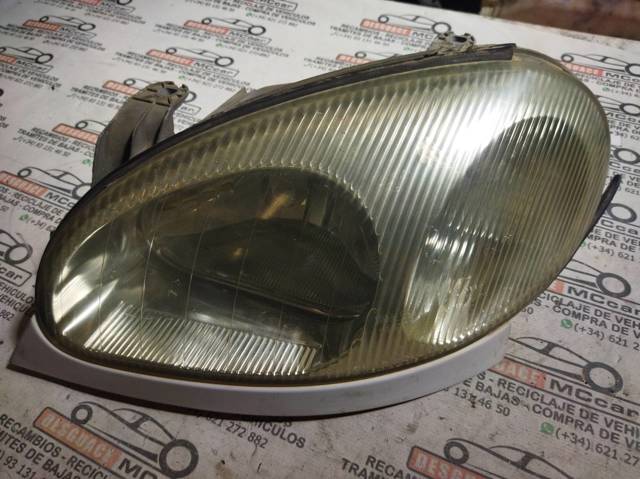 Reflektor lewy 301000783 GM