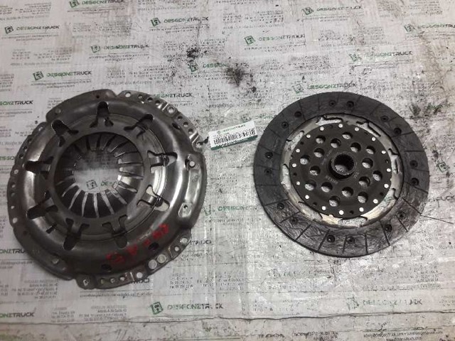 Tarcza sprzęgła 30100AU600 NISSAN