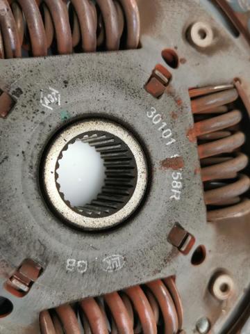 301016758R Renault (RVI)