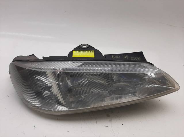 Reflektor prawy 301037022 PEUGEOT