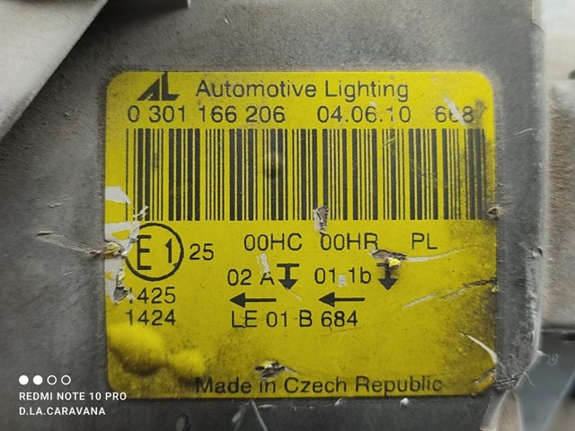 Reflektor prawy 301166206 MERCEDES