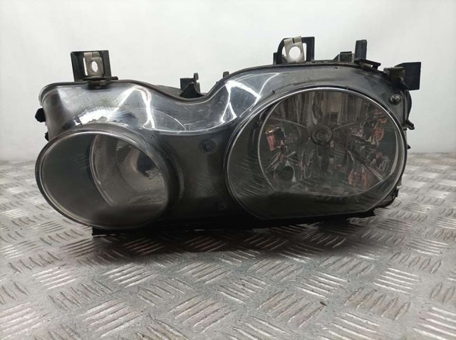 Reflektor prawy 301187202 BMW