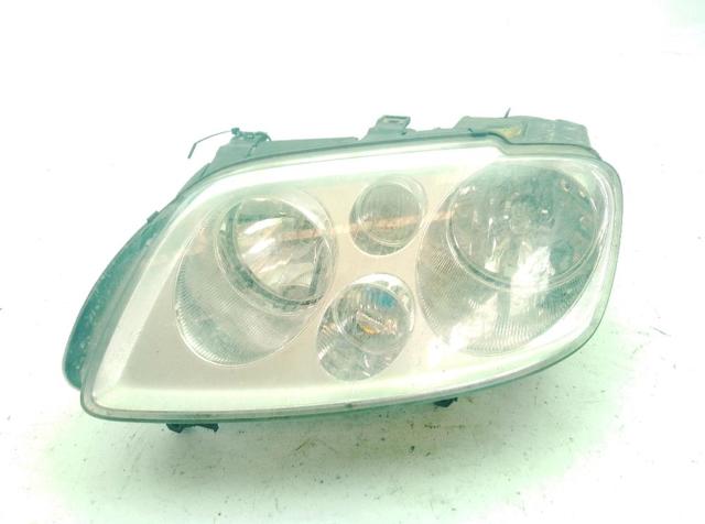 Reflektor lewy 301205201 VAG