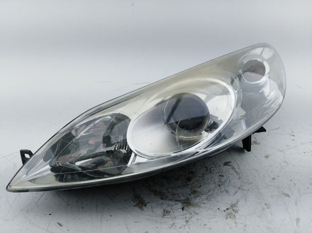 Reflektor lewy 301213201 PEUGEOT