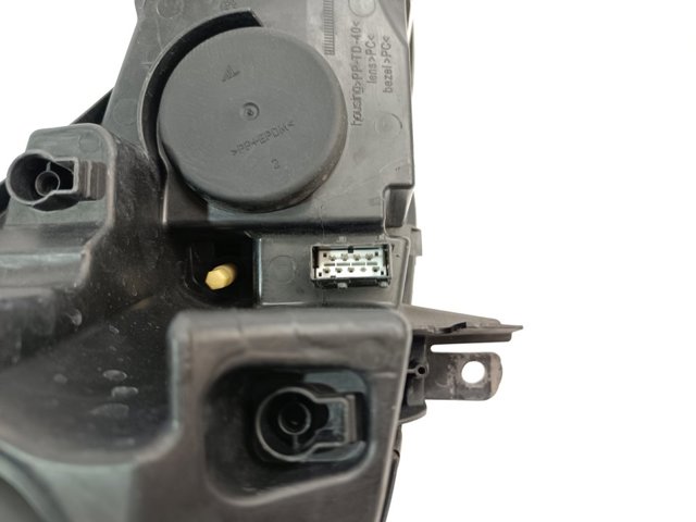 Reflektor lewy 301213201 PEUGEOT