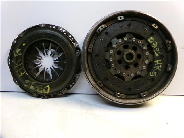 Zestaw sprzęgła (3 części) 302058286R RENAULT