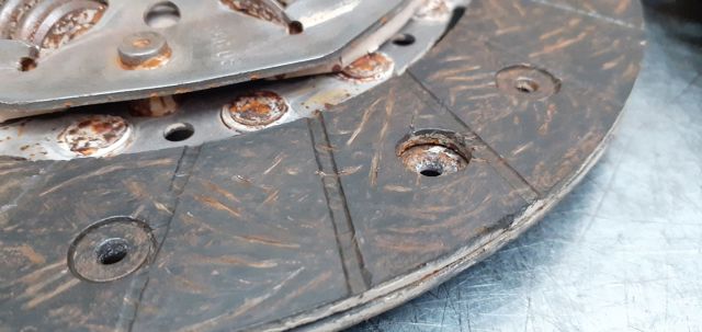 302058324R Renault (RVI)