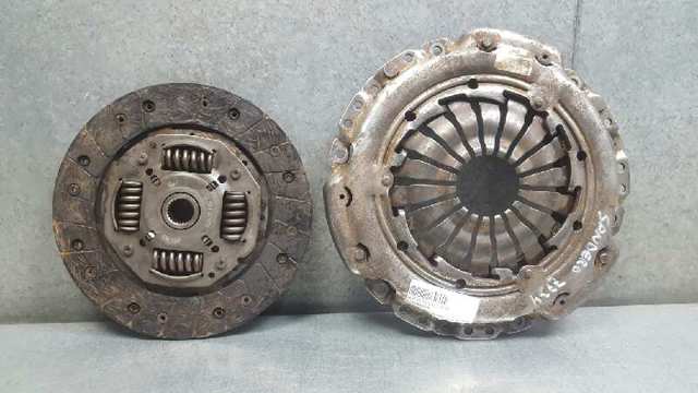 Zestaw sprzęgła (3 części) 302058324R RENAULT