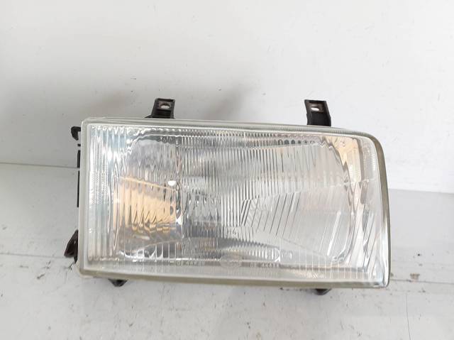 Reflektor prawy 30213637000 VAG