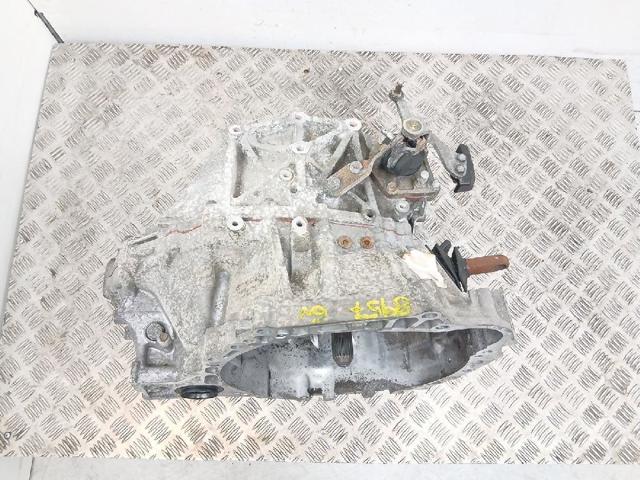 Mechaniczna skrzynia biegów w komplecie Toyota Auris E15