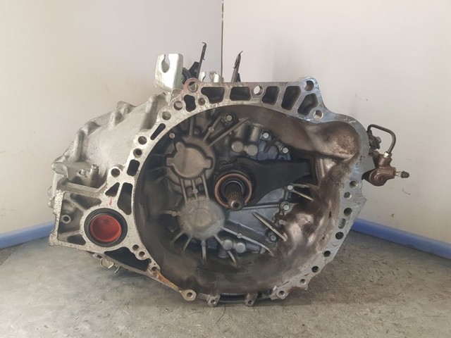 Kupić Mechaniczna skrzynia biegów w komplecie Toyota Avensis  T27 w dobrej cenie