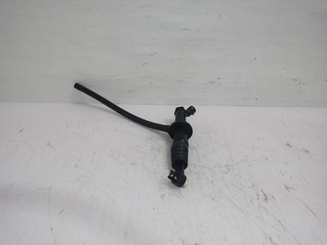 Cylinder sprzęgła główny 306101808R RENAULT