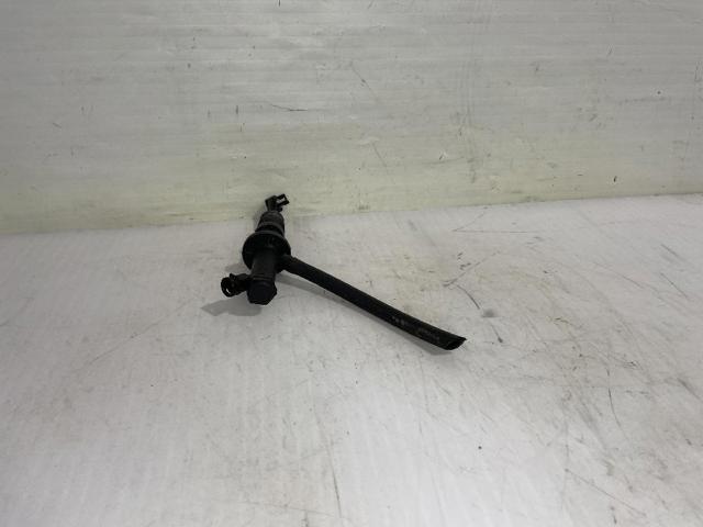 Cylinder sprzęgła główny 306101808R RENAULT