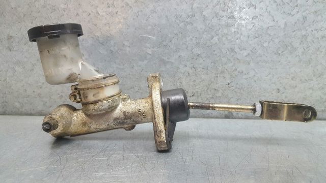 Cylinder sprzęgła główny 306102C117 NISSAN