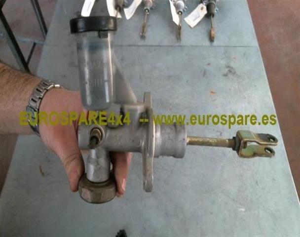 Cylinder sprzęgła główny 306103S102 NISSAN