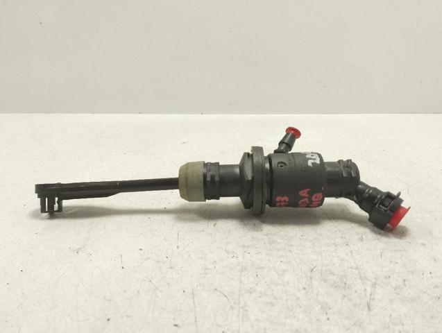 Cylinder sprzęgła główny 306104BA1A RENAULT