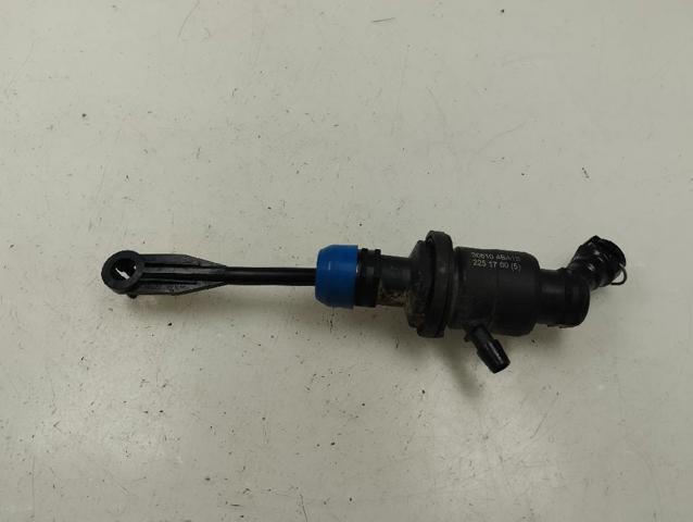 Cylinder sprzęgła główny 306104BA1B NISSAN