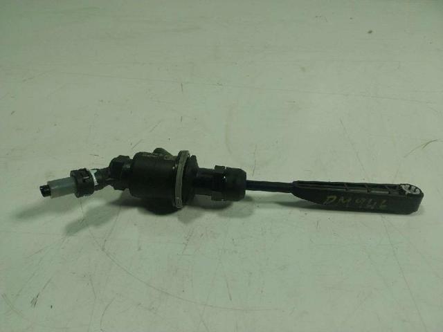 Cylinder sprzęgła główny 306106218R RENAULT