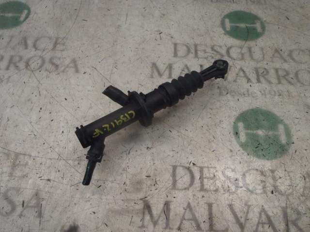 Cylinder sprzęgła główny 306109084R RENAULT