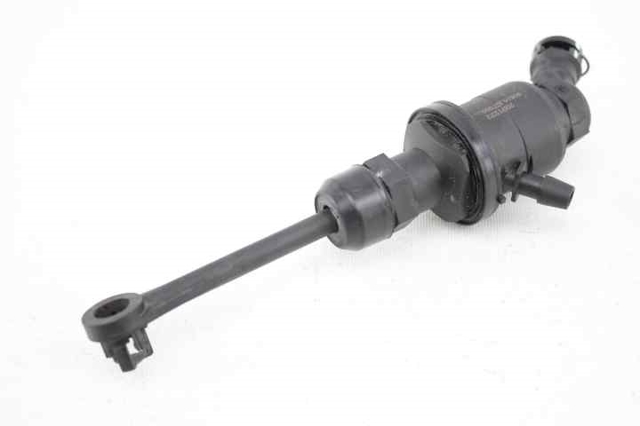 Cylinder sprzęgła główny 30610ET000 NISSAN